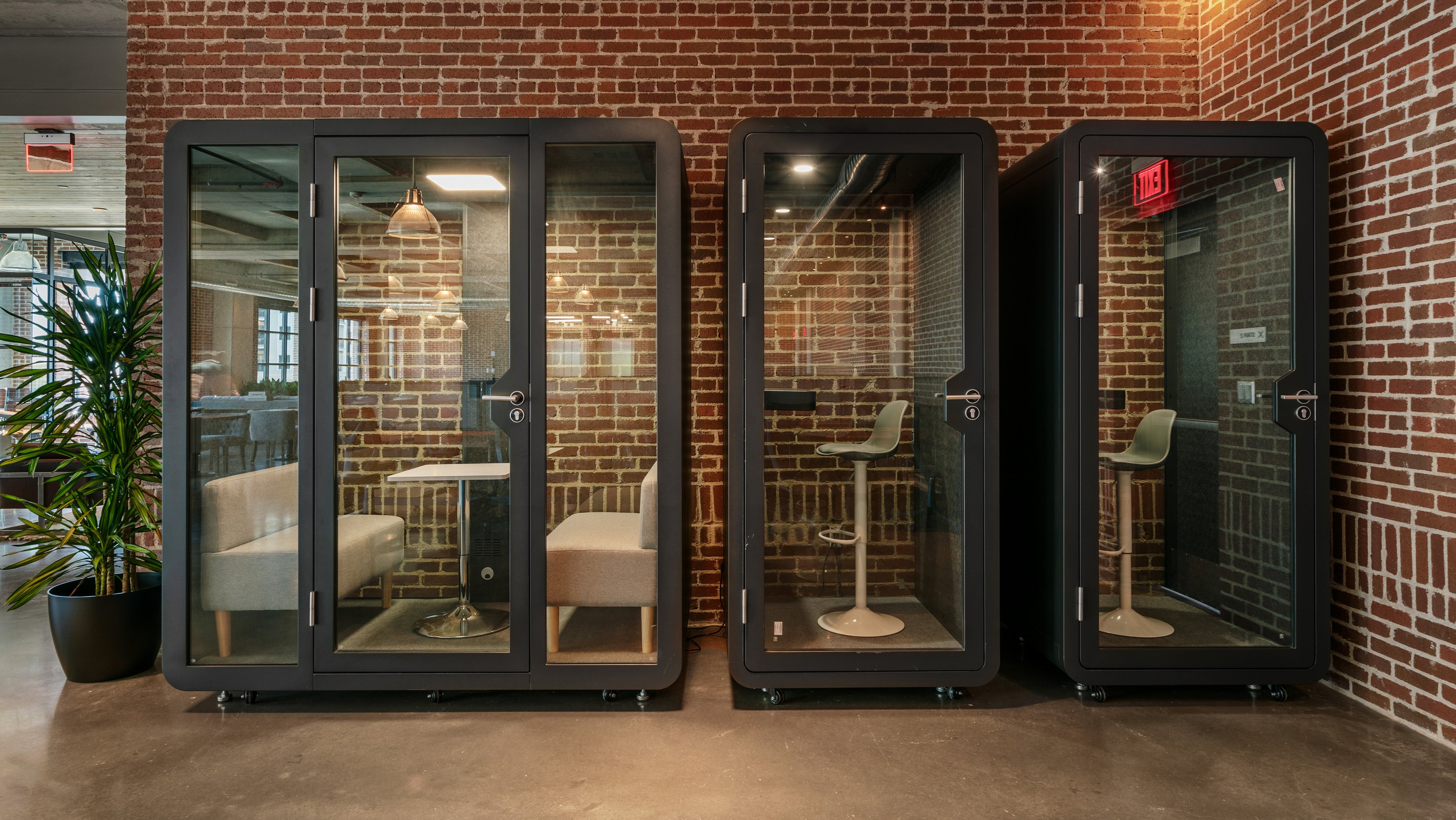 eBooth Solo | Office Phone Booth