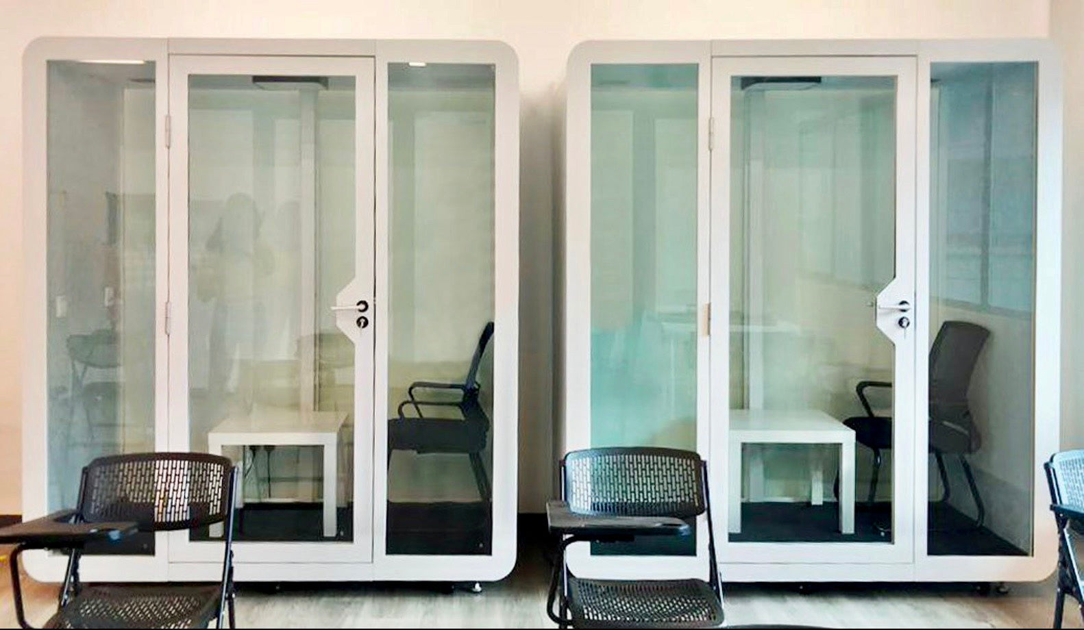eBooth Duo office booth privacy pods