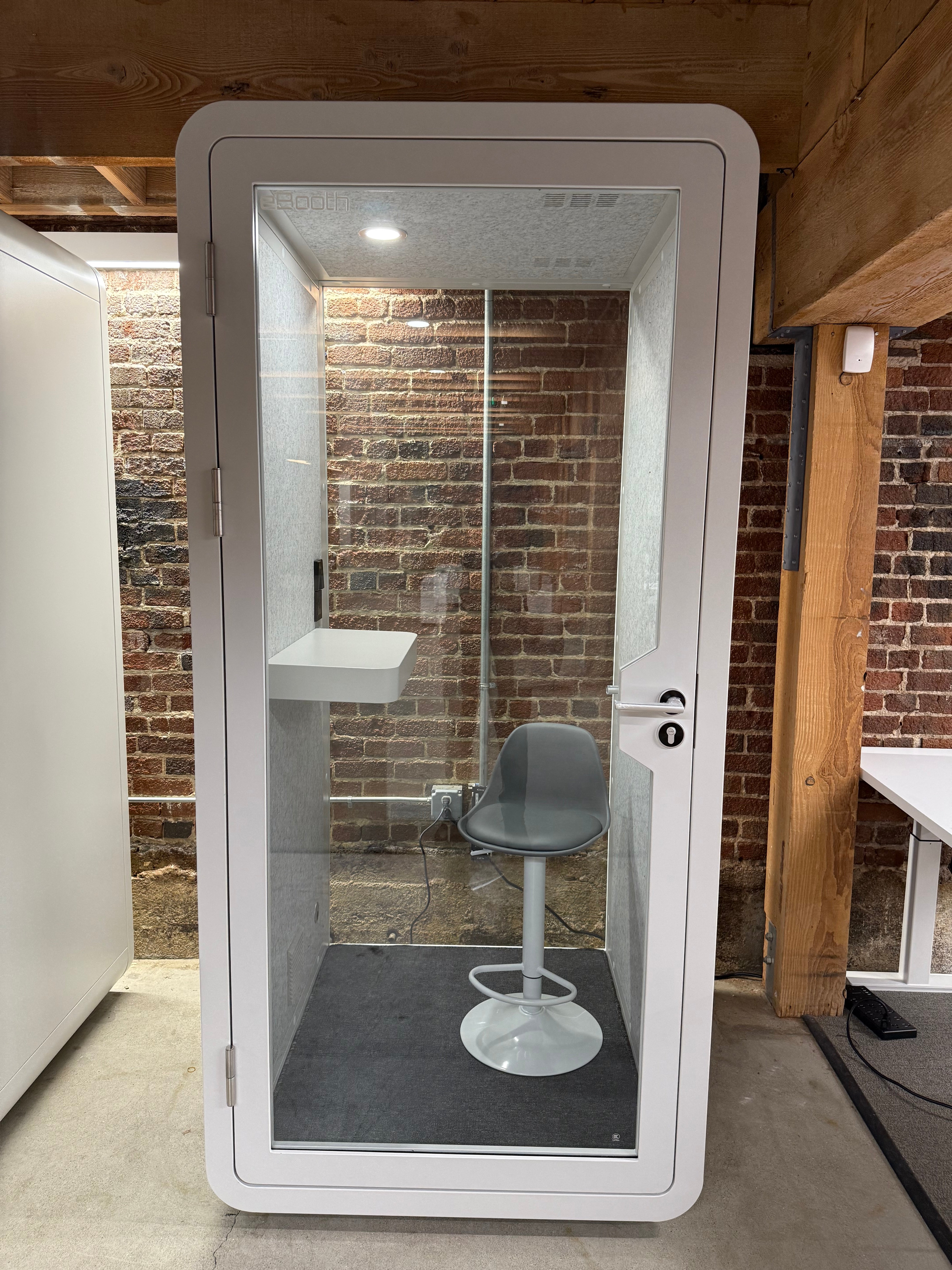 eBooth Solo | Office Phone Booth